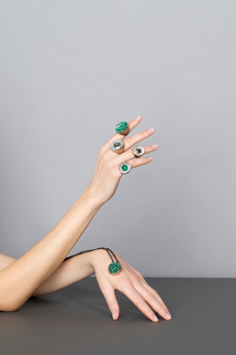 Antonini nuova campagna adv, anelli smeraldi e diamanti, emeralds and diamonds ring